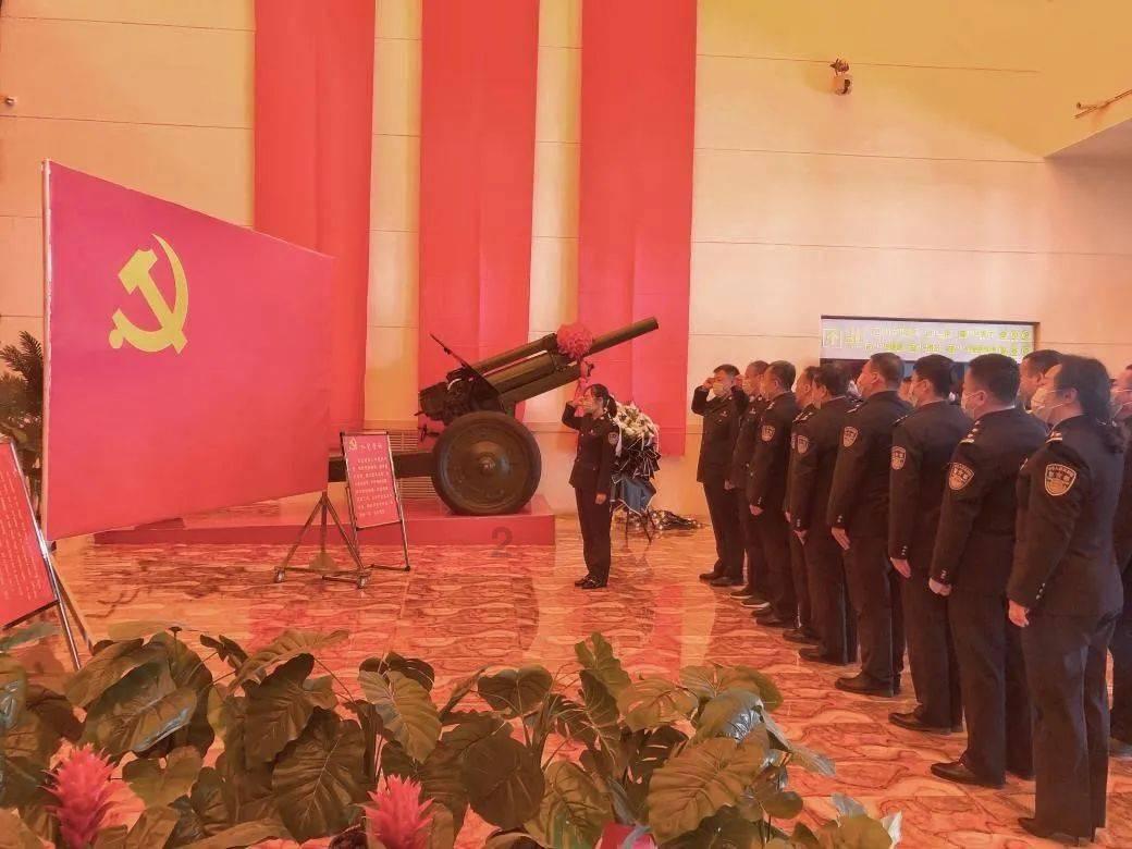 攀登高峰